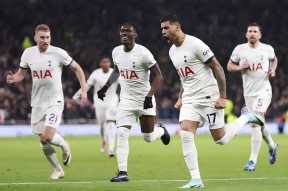 DB真人体育-国际比赛日圣安东尼奥马刺备战欧联，手感冰凉细节曝光，引发热议，轮换策略成焦点