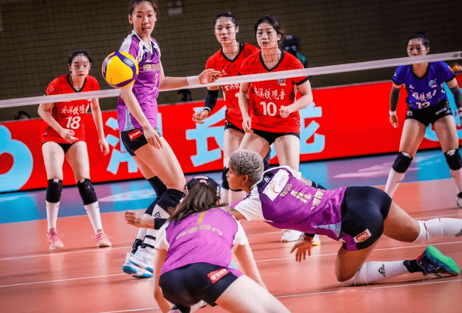 风云突变曼联窗口期绝杀压哨;意甲版图或变;质疑声仍在;资深球员宣示担当 风云突变曼联窗口期绝杀压哨;意甲版图或变;质疑声仍在;资深球员宣示担当